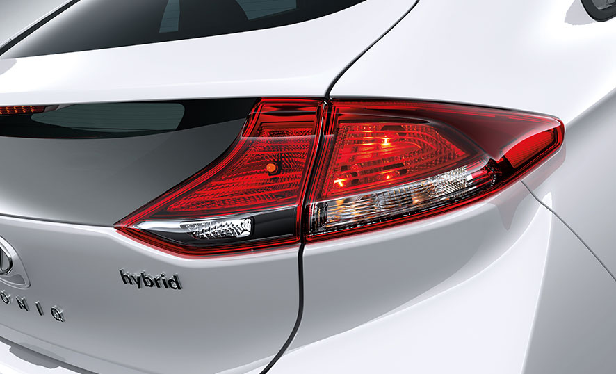 Luces traseras tipo LED. Hyundai Ioniq
